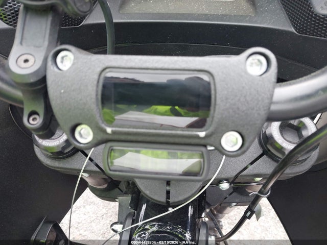 1HD1YXZ16NB041888 Harley-Davidson Fxlrst