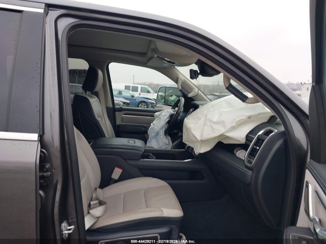 2022 RAM 1500 1C6SRFHM9NN176684 Photo 4