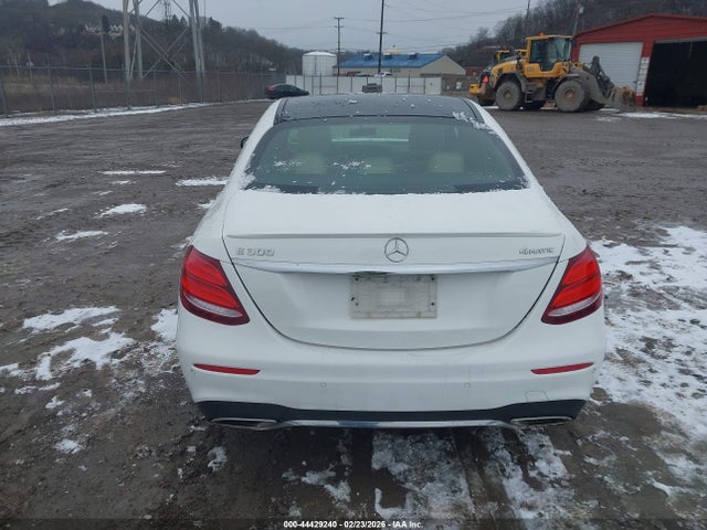 44429240 :رقم المزاد ، WDDZF4KB9JA378122 vin ، 2018 Mercedes-benz E 300 4matic مزاد بيع