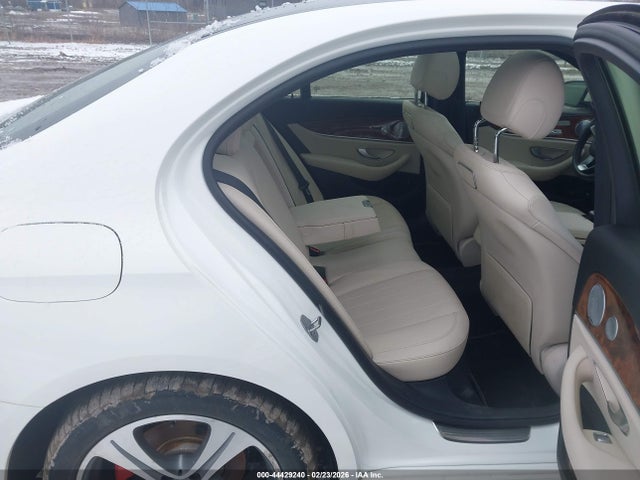 44429240 :رقم المزاد ، WDDZF4KB9JA378122 vin ، 2018 Mercedes-benz E 300 4matic مزاد بيع