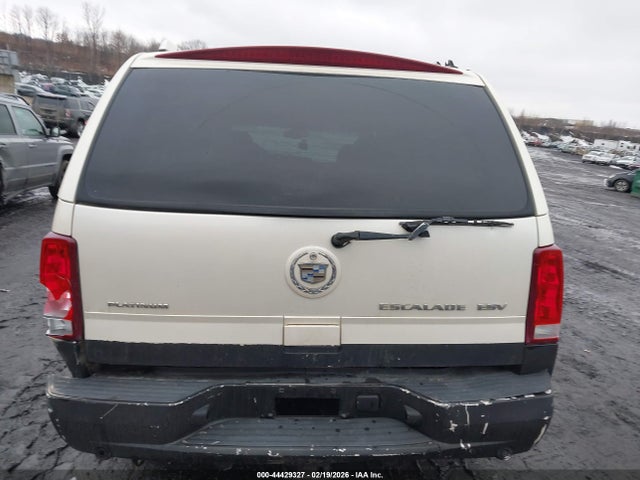 2004 Cadillac Escalade Esv მანქანა იყიდება აუქციონზე, vin: 3gyfk66n04g307318, აუქციონის ნომერი: 44429327