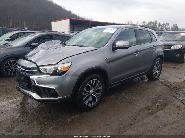 2018 MITSUBISHI OUTLANDER SPORT JA4AR3AU8JU016769 Photo 1