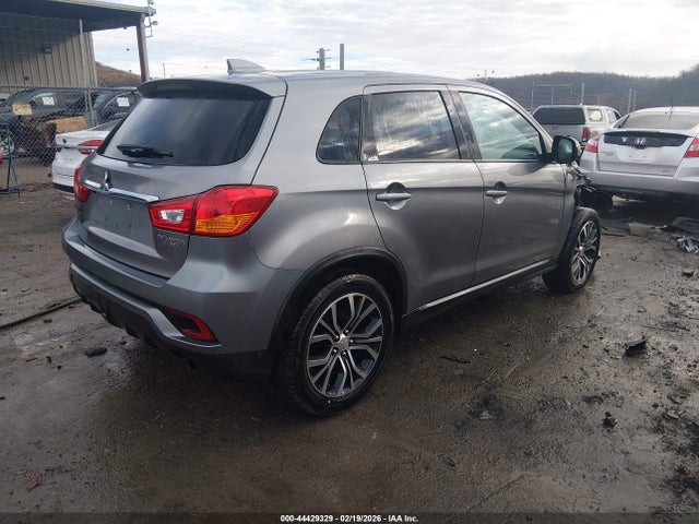 2018 MITSUBISHI OUTLANDER SPORT JA4AR3AU8JU016769 Photo 3