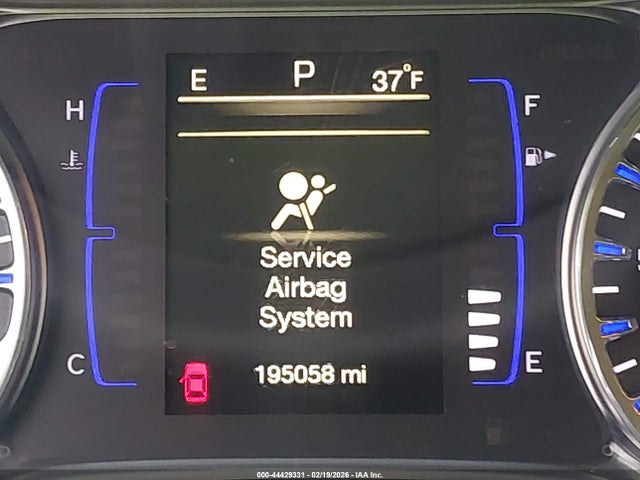 2016 Chrysler 200 Limited მანქანა იყიდება აუქციონზე, vin: 1C3CCCAB9GN149028, აუქციონის ნომერი: 44429331