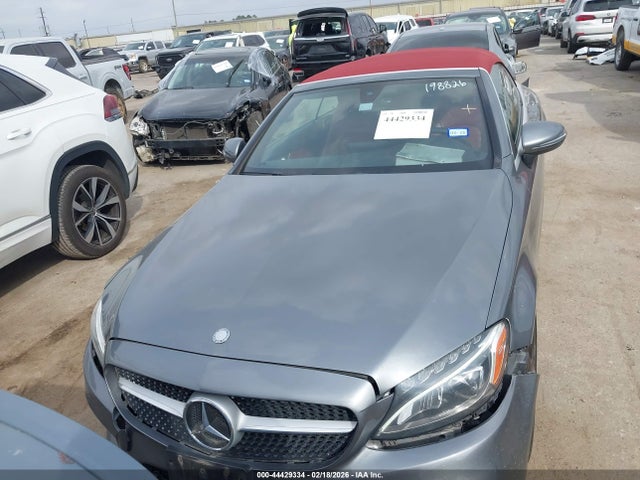 44429334 :رقم المزاد ، WDDWK4JB4HF424761 vin ، 2017 Mercedes-benz C 300 مزاد بيع