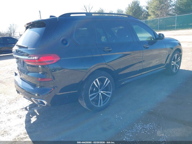 2021 BMW X7 5UXCW2C01M9F27860 Photo 3