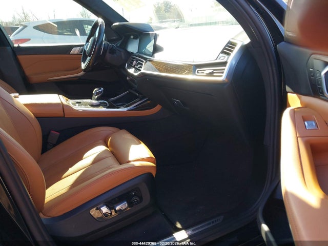 2021 BMW X7 5UXCW2C01M9F27860 Photo 4