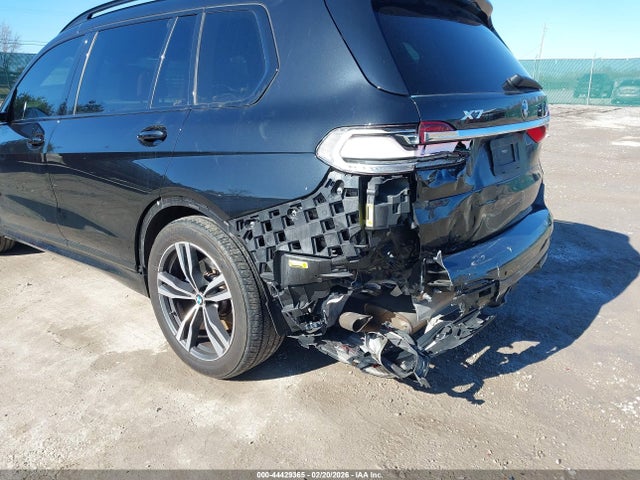 2021 BMW X7 5UXCW2C01M9F27860 Photo 5