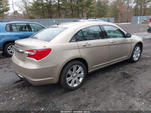 Продаж на аукціоні авто 2013 Chrysler 200 Touring, vin: 1C3CCBBB4DN714676, номер лоту: 44429371