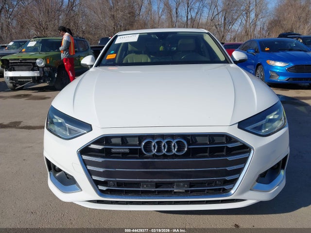 2022 Audi A4 Premium 40 Tfsi Quattro S Tronic მანქანა იყიდება აუქციონზე, vin: WAUABAF45NA003831, აუქციონის ნომერი: 44429377