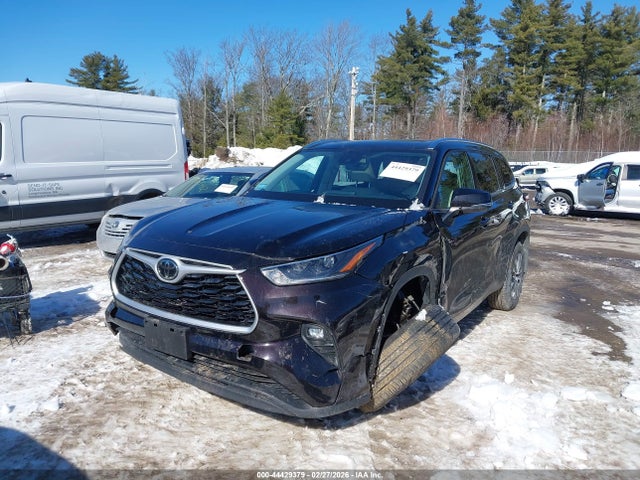 5TDGZRBH3MS084846 Toyota Highlander Xle