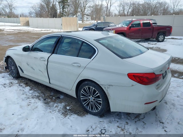 44429444 :رقم المزاد ، WBAJA7C33HG904540 vin ، 2017 Bmw 530i Xdrive مزاد بيع