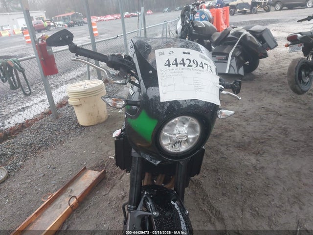 JKAZR2E14SA016140 Kawasaki ZR900