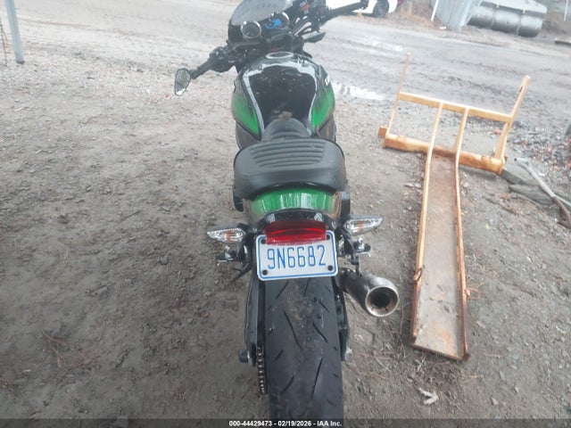 JKAZR2E14SA016140 Kawasaki ZR900