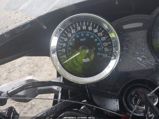 JKAZR2E14SA016140 Kawasaki ZR900