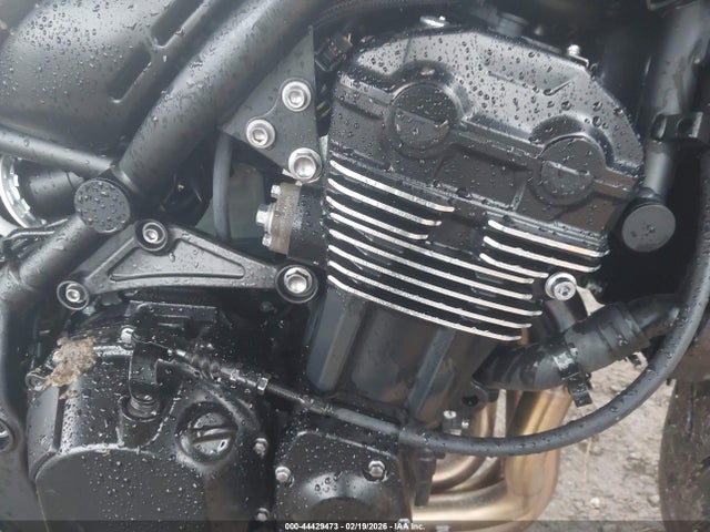 JKAZR2E14SA016140 Kawasaki ZR900