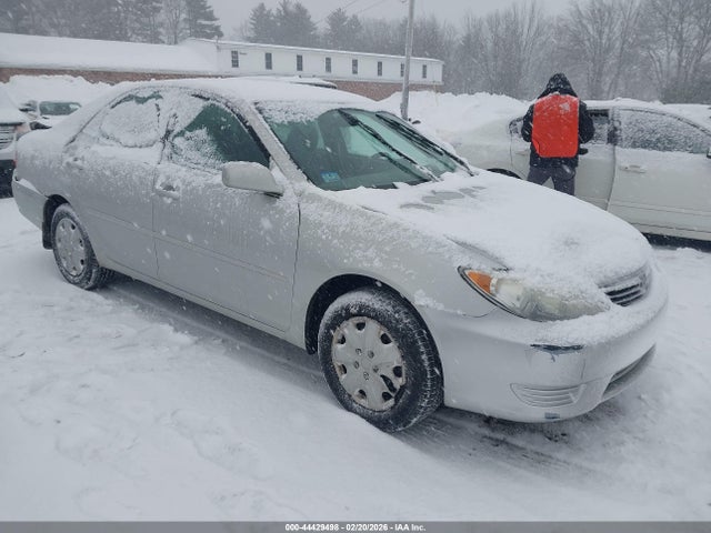 2005 TOYOTA CAMRY 4T1BE32K85U944926