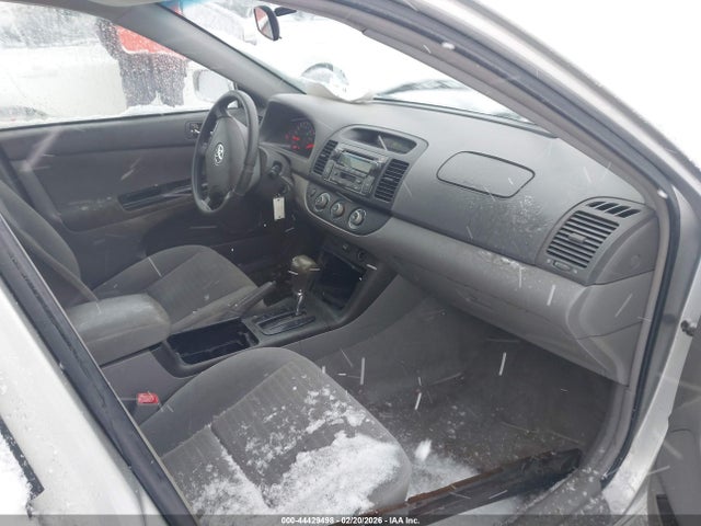 2005 TOYOTA CAMRY 4T1BE32K85U944926 Photo 4