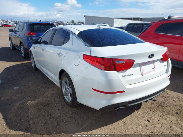 KIA Optima Lx 2015 KNAGM4A74F5560425 Image 3