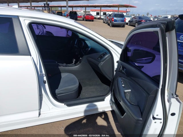 KIA Optima Lx 2015 KNAGM4A74F5560425 Image 5