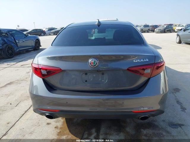 ZARFAMAN4K7621279 Alfa Romeo Giulia Rwd