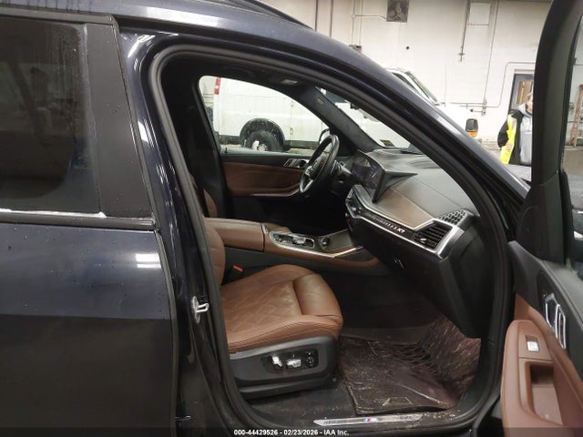 5UX23EM01R9U59407 BMW X7 Xdrive40i