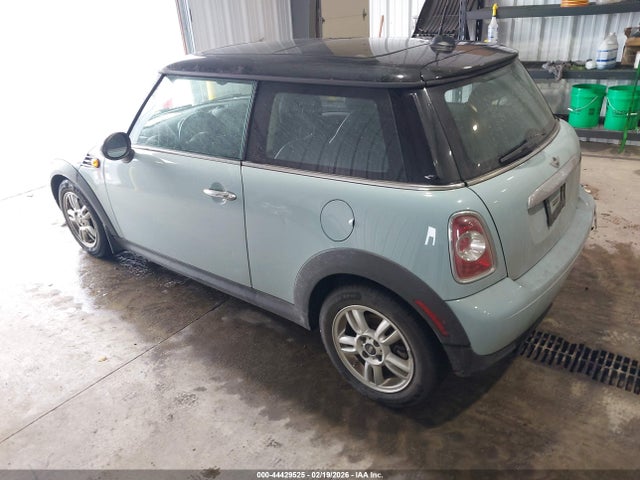 2013 MINI HARDTOP WMWSU3C51DT689120 Photo 2