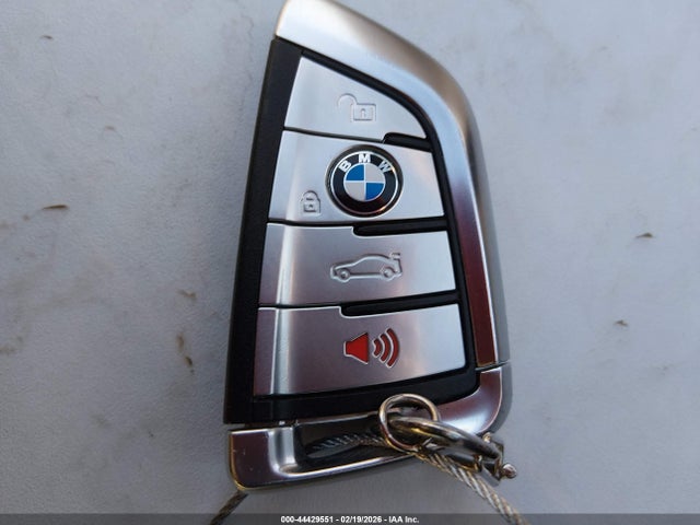 WBAJA9C50JB033855 BMW 530e Iperformance