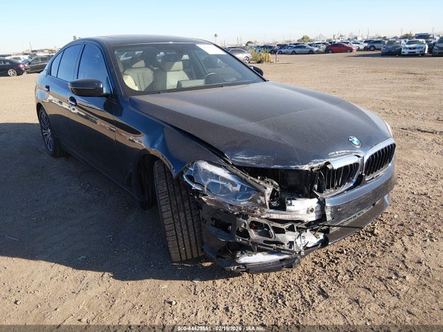 WBAJA9C50JB033855 BMW 530e Iperformance