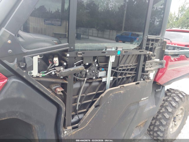 3JBUVAX4XRK012005 Can-Am Defender Limited Cab Hd10