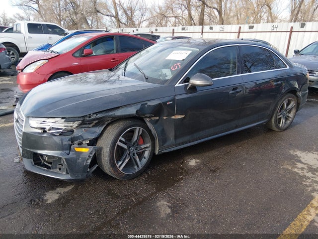 2018 AUDI A4 WAUENAF43JA066378 Photo 1