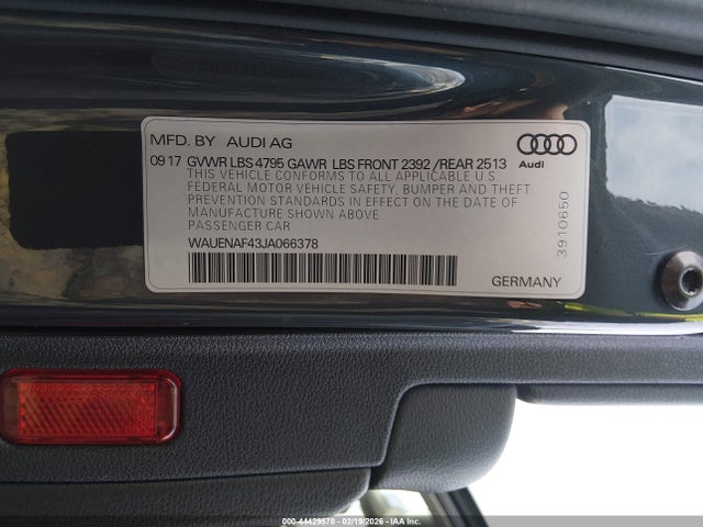 2018 AUDI A4 WAUENAF43JA066378 Photo 8