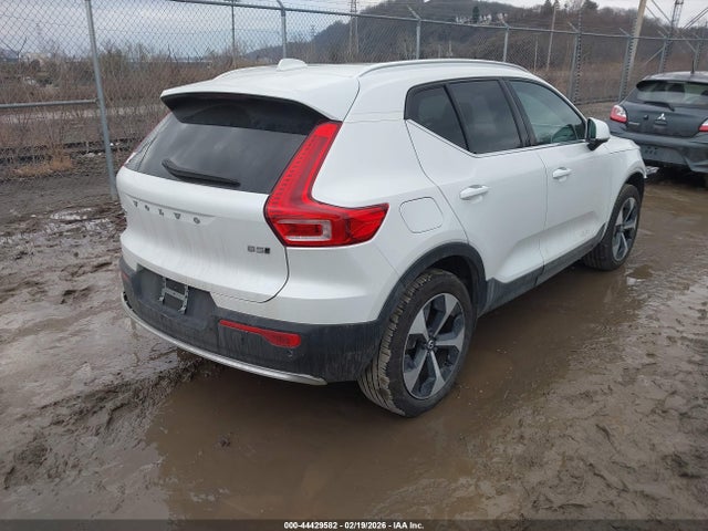 2024 VOLVO XC40 YV4L12UK3R2222855 Photo 3
