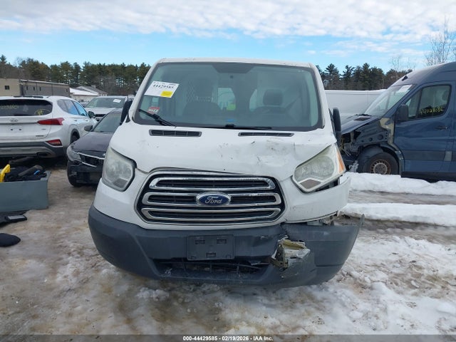 1FTNR1ZM2FKA33974 Ford Transit-250