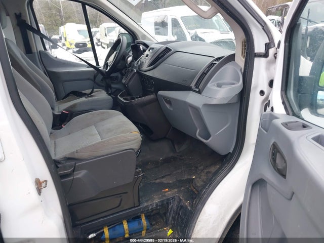 1FTNR1ZM2FKA33974 Ford Transit-250