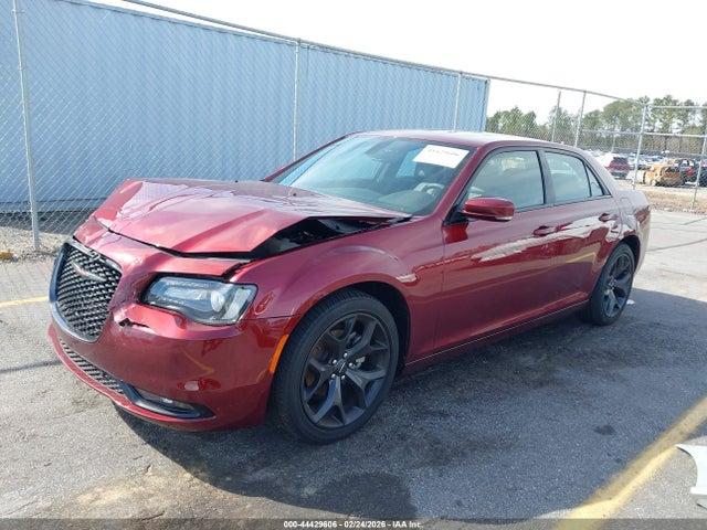 44429606 :رقم المزاد ، 2C3CCABG5PH525389 vin ، 2023 Chrysler 300 300s مزاد بيع