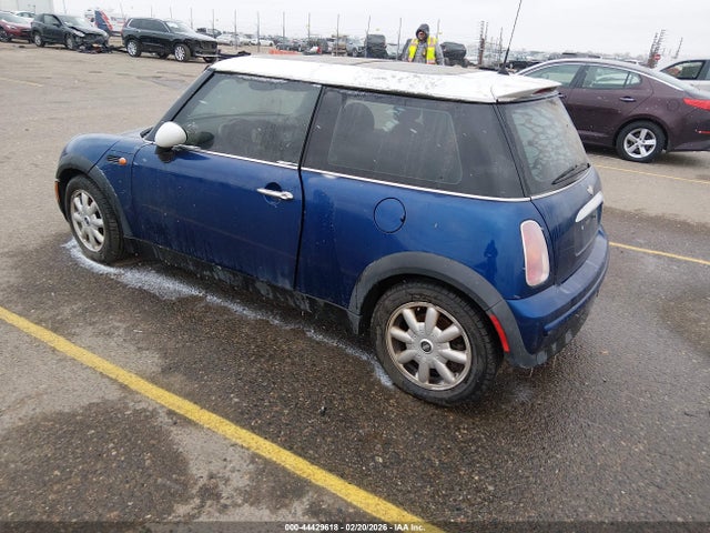 2004 MINI COOPER WMWRC33414TC50625 Photo 2