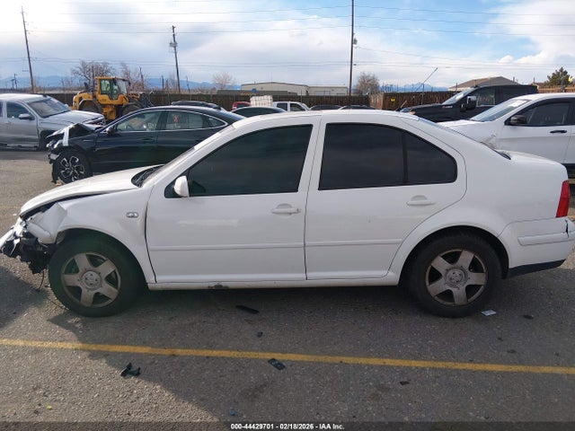 Продаж на аукціоні авто 2001 Volkswagen Jetta Gls 1.8l Turbo, vin: 3VWSD69MX1M100849, номер лоту: 44429701