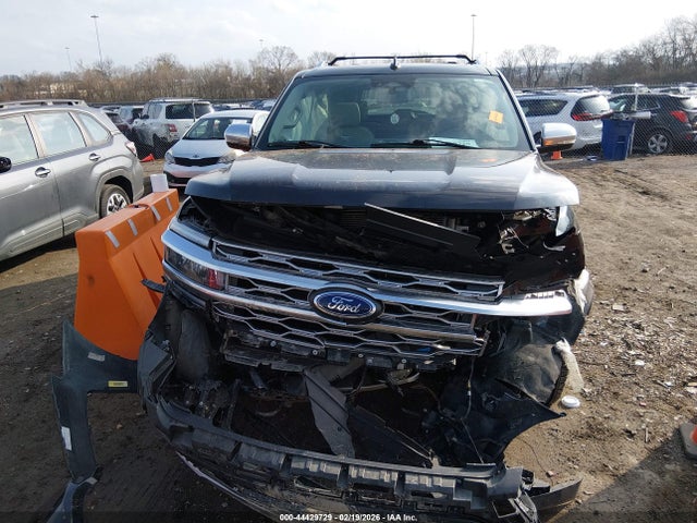 1FMJU1MT1NEA10254 Ford Expedition Platinum