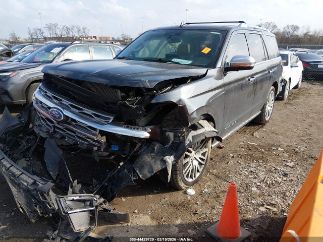 1FMJU1MT1NEA10254 Ford Expedition Platinum