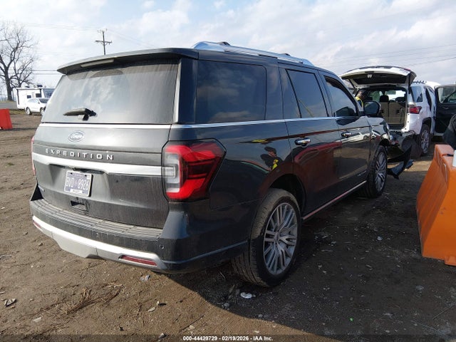 1FMJU1MT1NEA10254 Ford Expedition Platinum