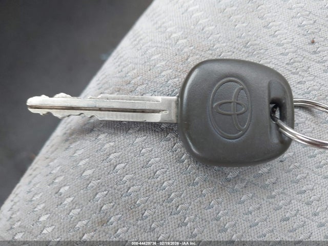 4T1BF1FK5HU299930 Toyota CAMRY LE