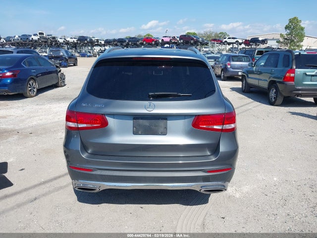 44429764 :رقم المزاد ، WDC0G4JB5JV061930 vin ، 2018 Mercedes-benz Glc 300 مزاد بيع