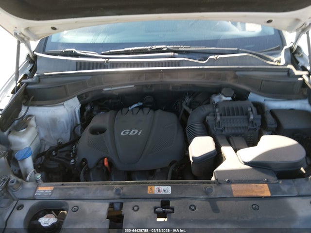 Продаж на аукціоні авто 2015 Hyundai Santa Fe Sport 2.4l, vin: 5XYZTDLB2FG273981, номер лоту: 44429798