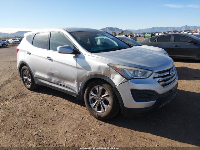 Продаж на аукціоні авто 2015 Hyundai Santa Fe Sport 2.4l, vin: 5XYZTDLB2FG273981, номер лоту: 44429798