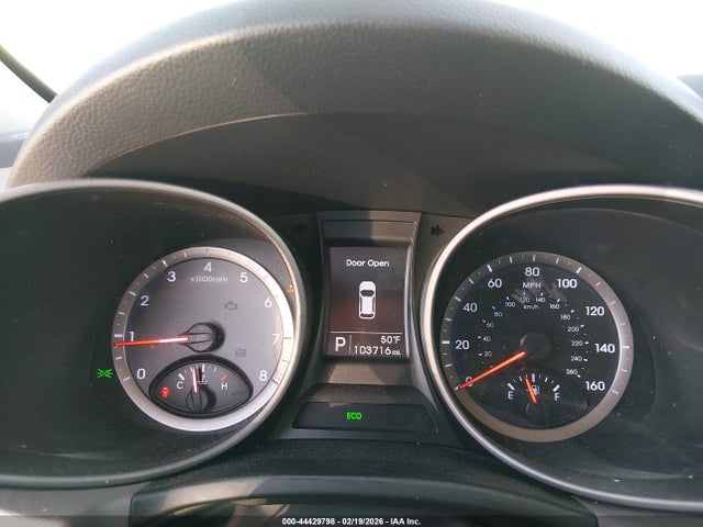 Продаж на аукціоні авто 2015 Hyundai Santa Fe Sport 2.4l, vin: 5XYZTDLB2FG273981, номер лоту: 44429798