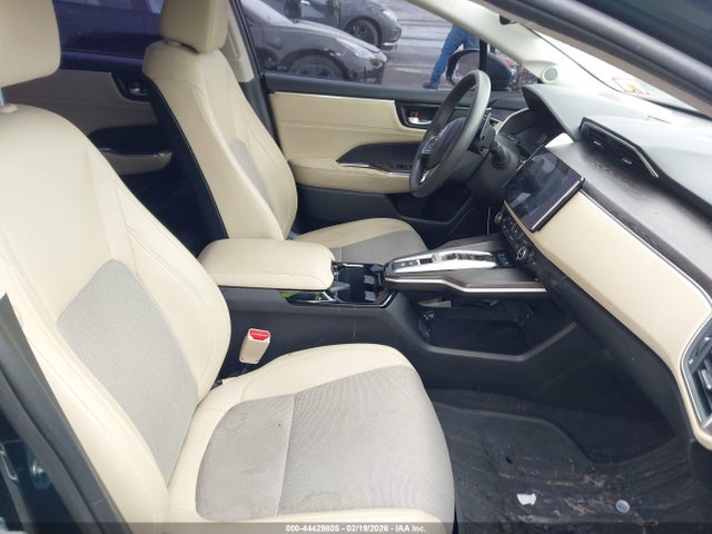 2018 HONDA CLARITY PLUG-IN HYBRID JHMZC5F11JC006951 Photo 4