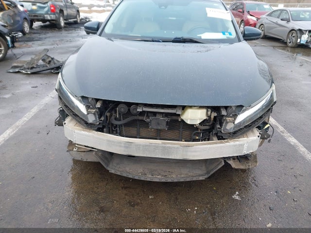 2018 HONDA CLARITY PLUG-IN HYBRID JHMZC5F11JC006951 Photo 5