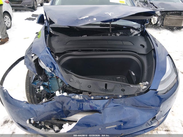 2024 TESLA MODEL Y 7SAYGDEE3RA309275 Photo 9