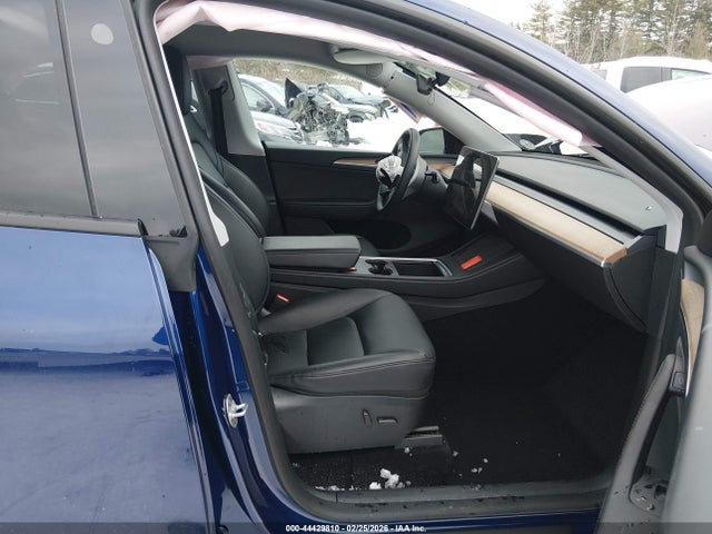 2024 TESLA MODEL Y 7SAYGDEE3RA309275 Photo 4